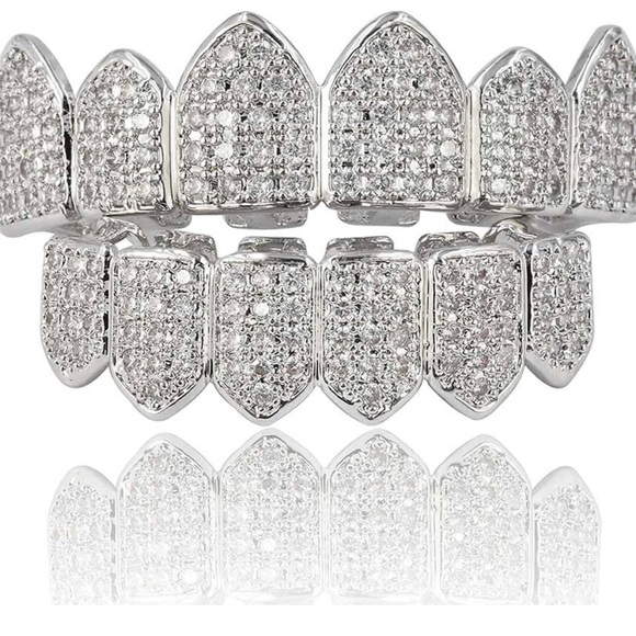 Diamond teeth - Picture 2 of 2